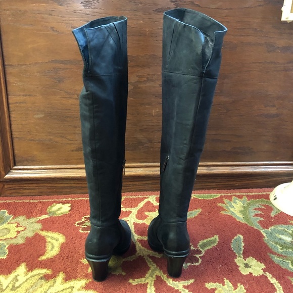 Kenneth Cole knee boots - Picture 3 of 4